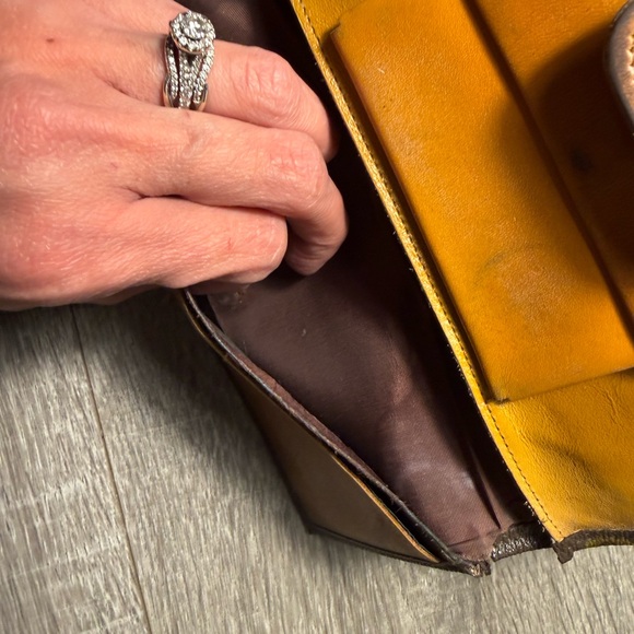 Louis Vuitton Wallet - Picture 8 of 11